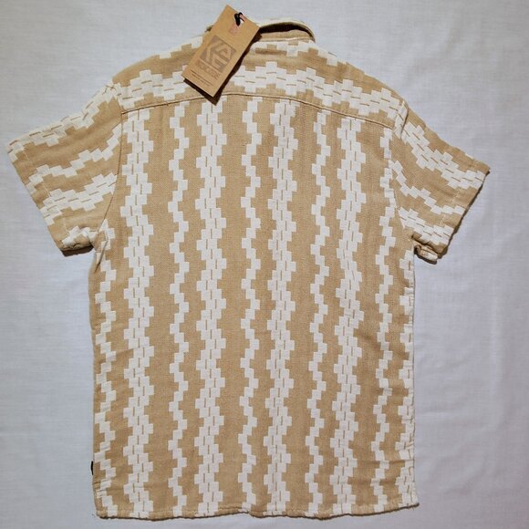 Indicode Men's Medium Button Down Short Sleeve Shirt NWT - Picture 3 of 8